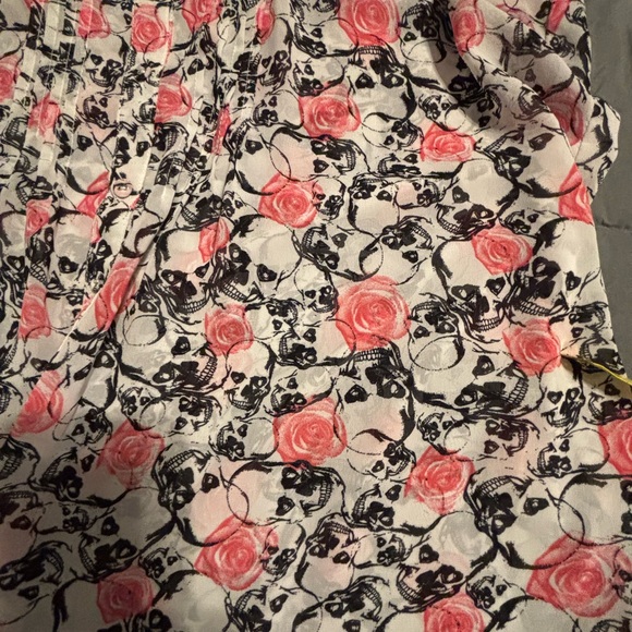 Torrid Pink Roses and Black Floral Tank Top - Picture 10 of 11
